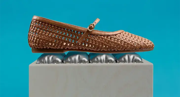 Clarks - Win a $1,000 Shoes voucher!