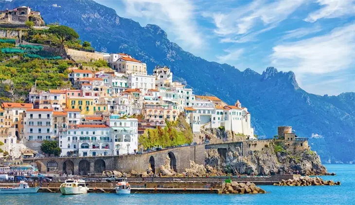 Qantas Insider - Win a Mediterranean cruise!